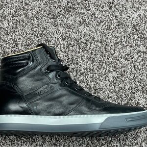 Tod's Men's Navy Leather Sneakers Size 9us